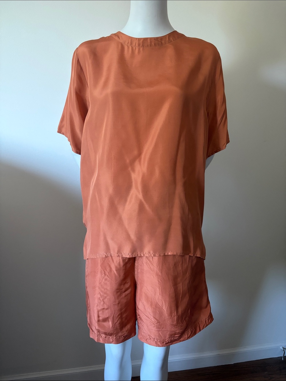 Vintage Casual Isle 100% Silk Blouse and Short Set